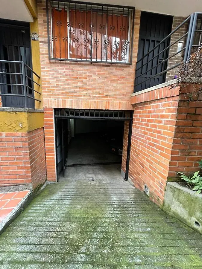 Two-Floor Aparment, Spacious And Quiet Sabaneta