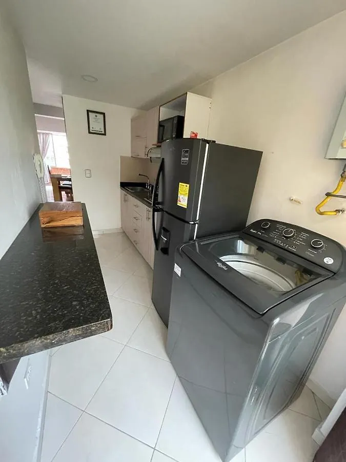 Two-Floor Aparment, Spacious And Quiet Sabaneta