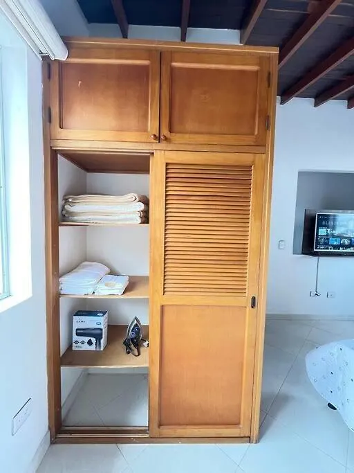 Two-Floor Aparment, Spacious And Quiet Sabaneta 0*,