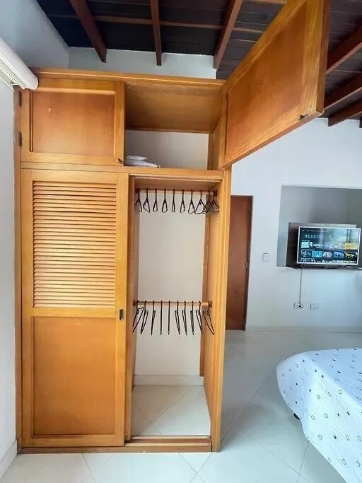 Two-Floor Aparment, Spacious And Quiet Sabaneta Apartment